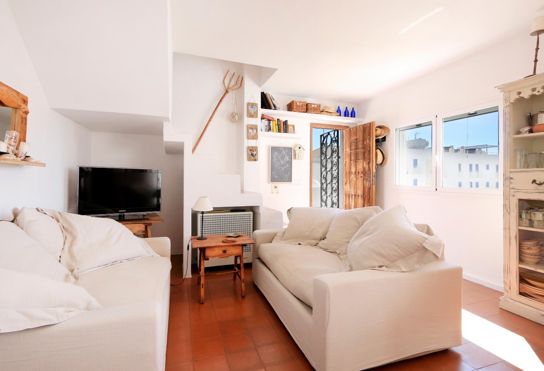 Penthouse in an excellent location just steps from the beach - 14