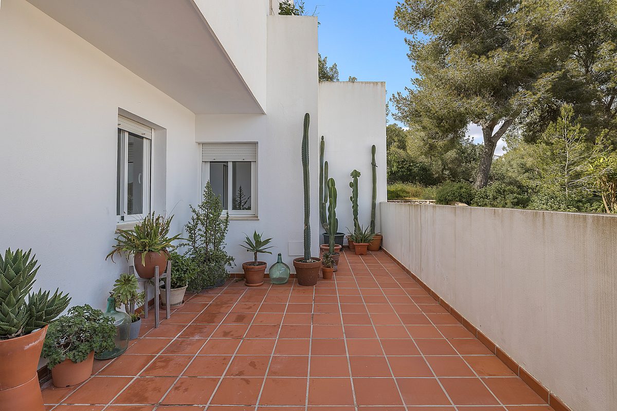 Helle Wohnung mit großer Terrasse und Golfblick in geschlossener Wohnanlage - 12