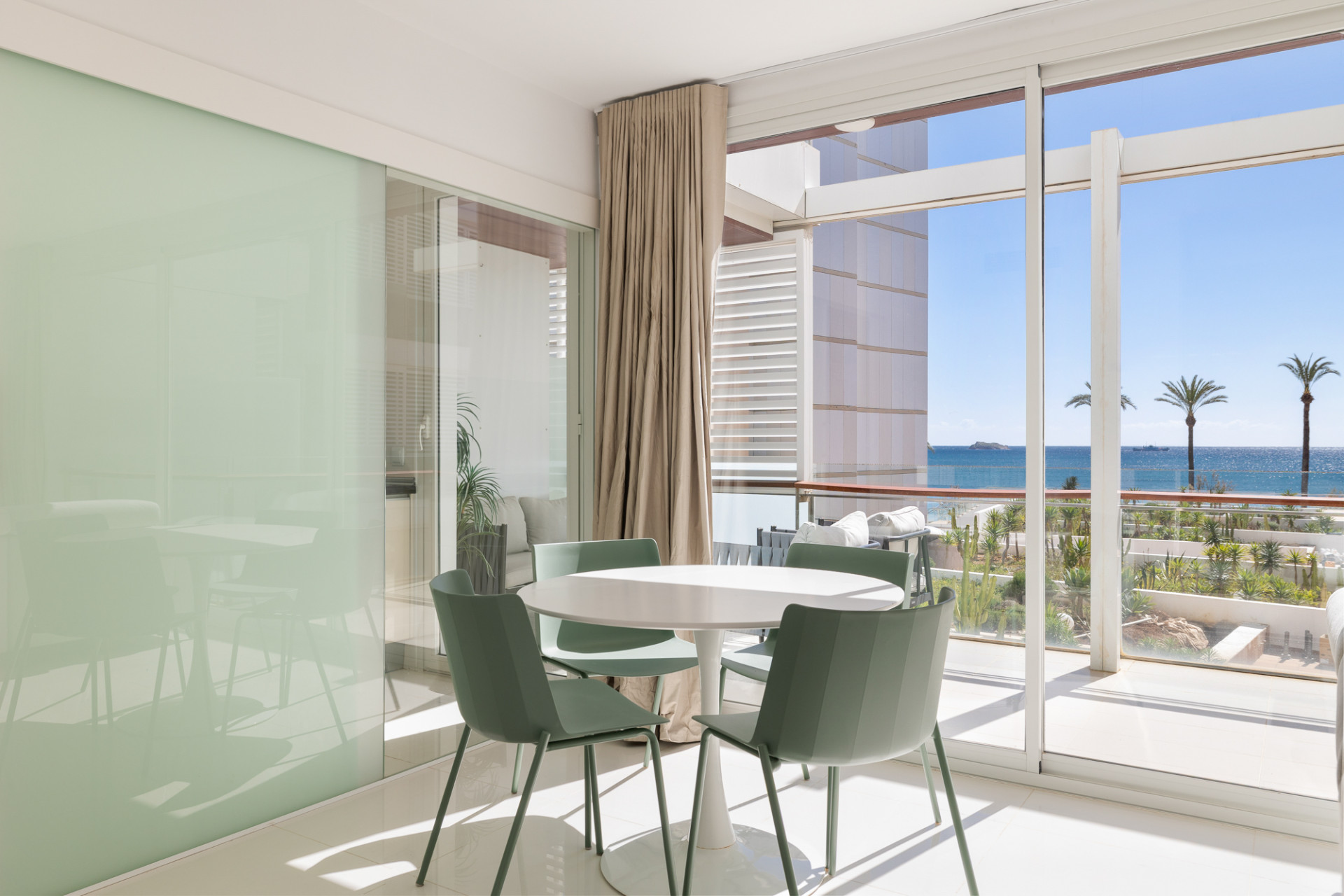 Dúplex en primera línea con acceso directo a la playa - 5