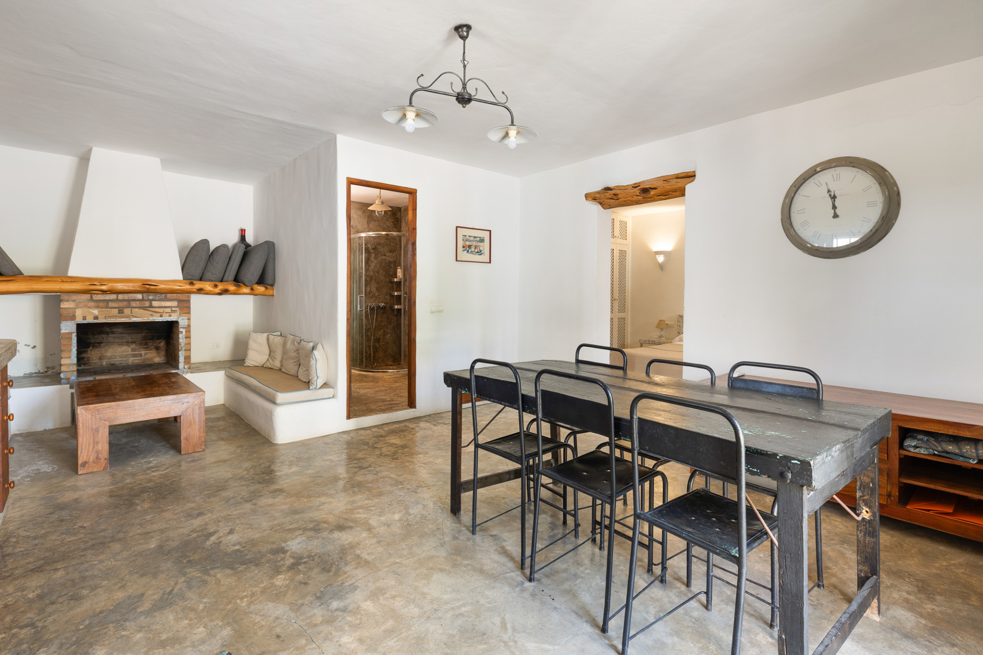 Casa de campo renovada en ubicación céntrica - 16