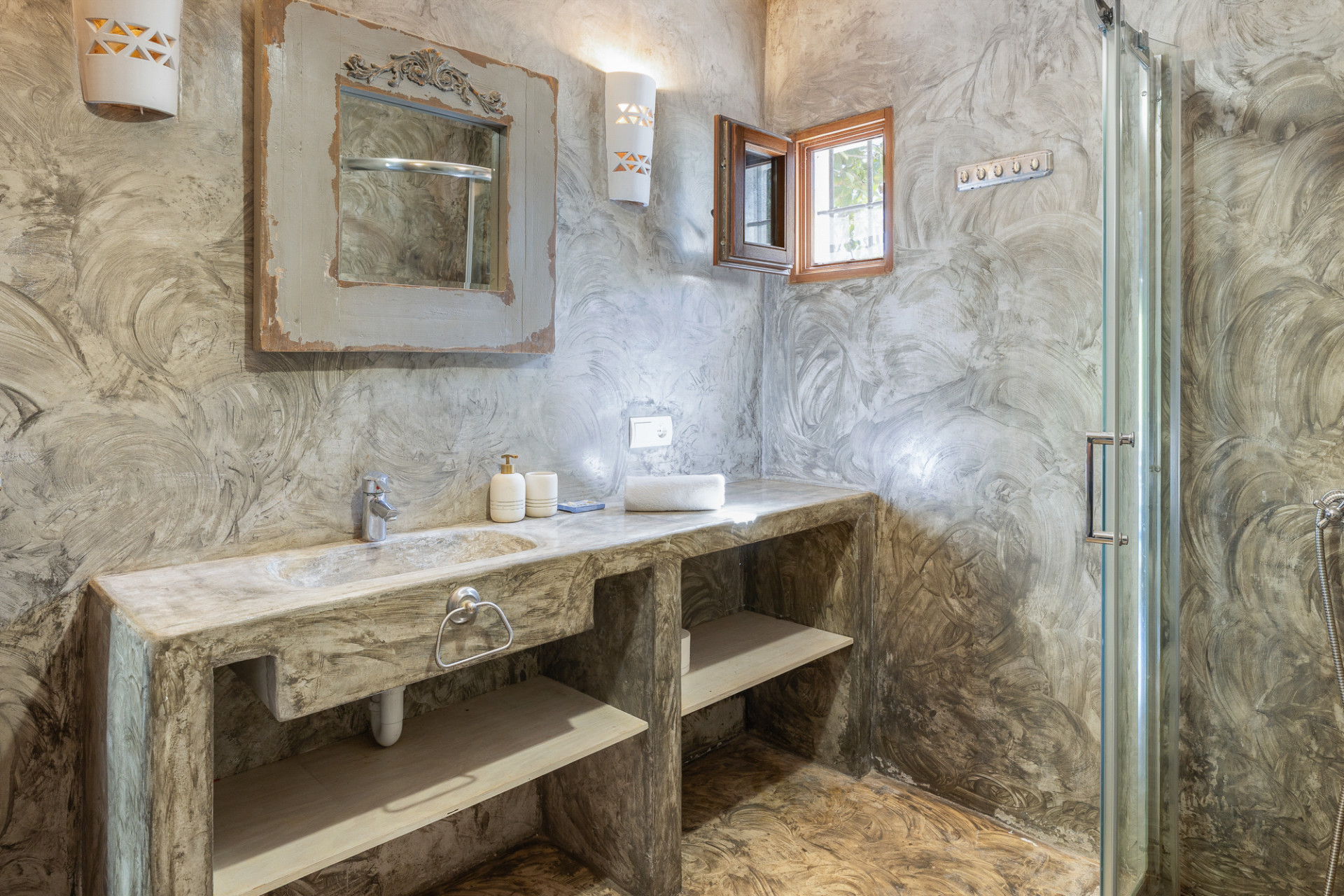 Casa de campo renovada en ubicación céntrica - 18