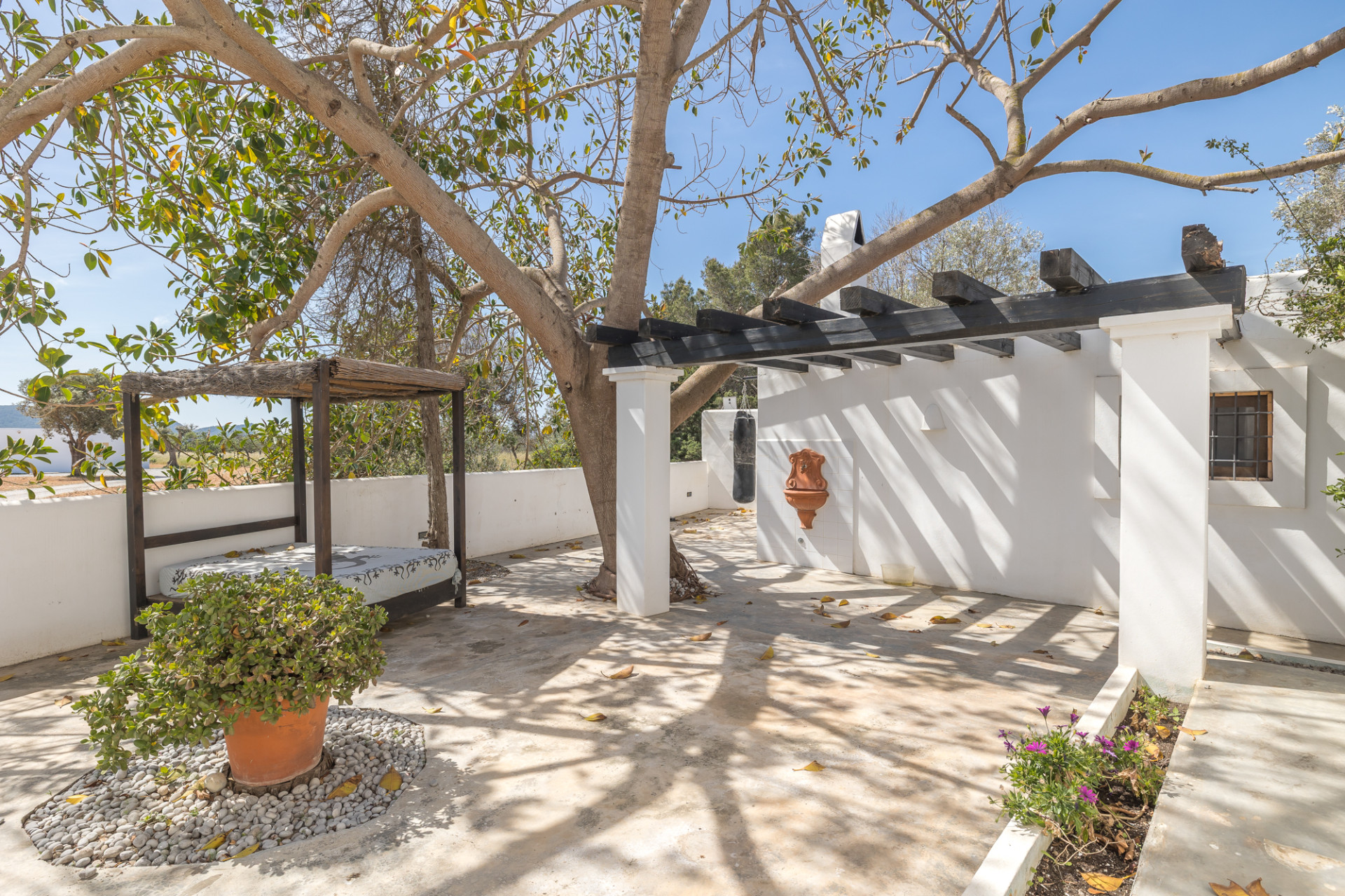 Casa de campo renovada en ubicación céntrica - 20