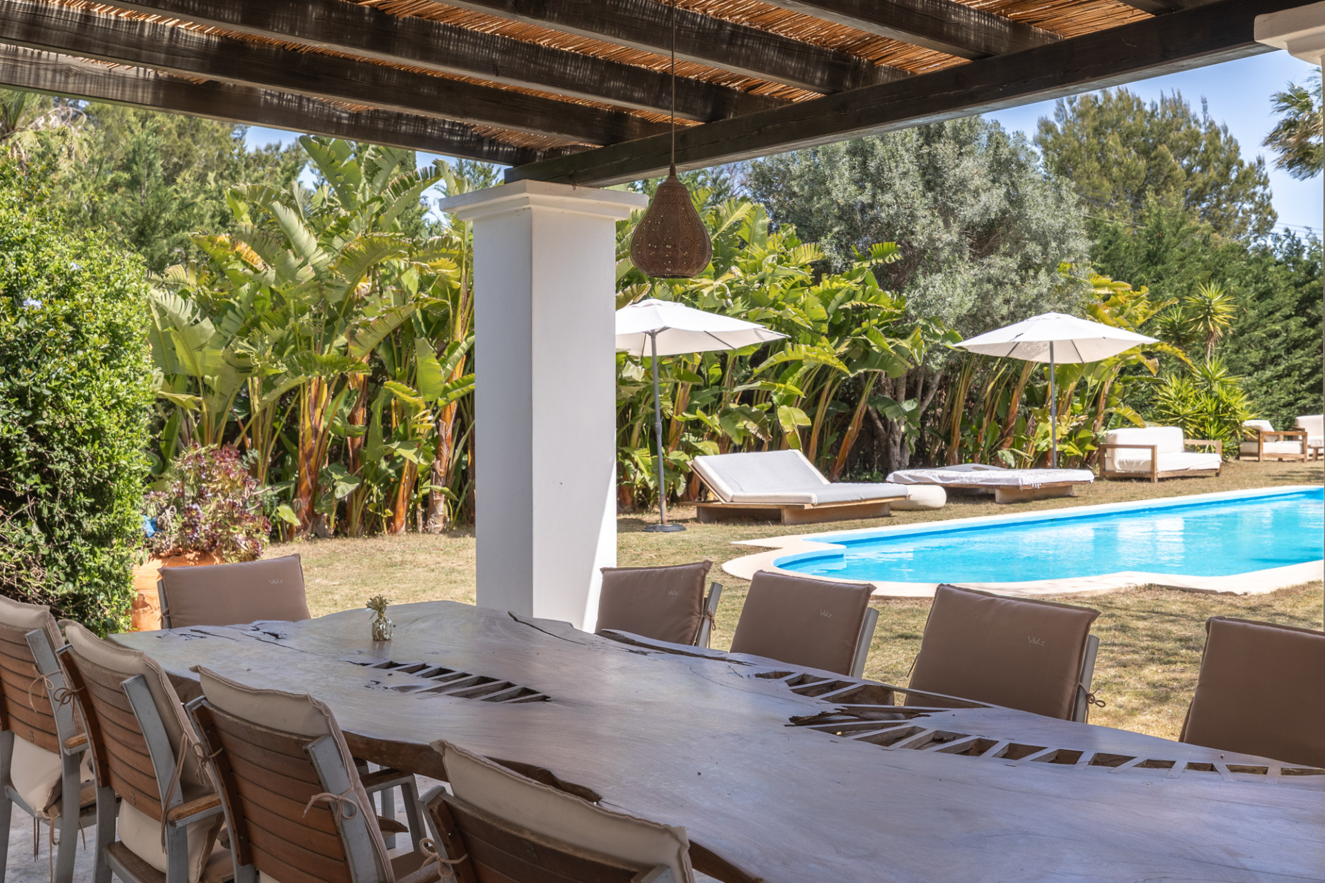 Casa de campo renovada en ubicación céntrica - 11