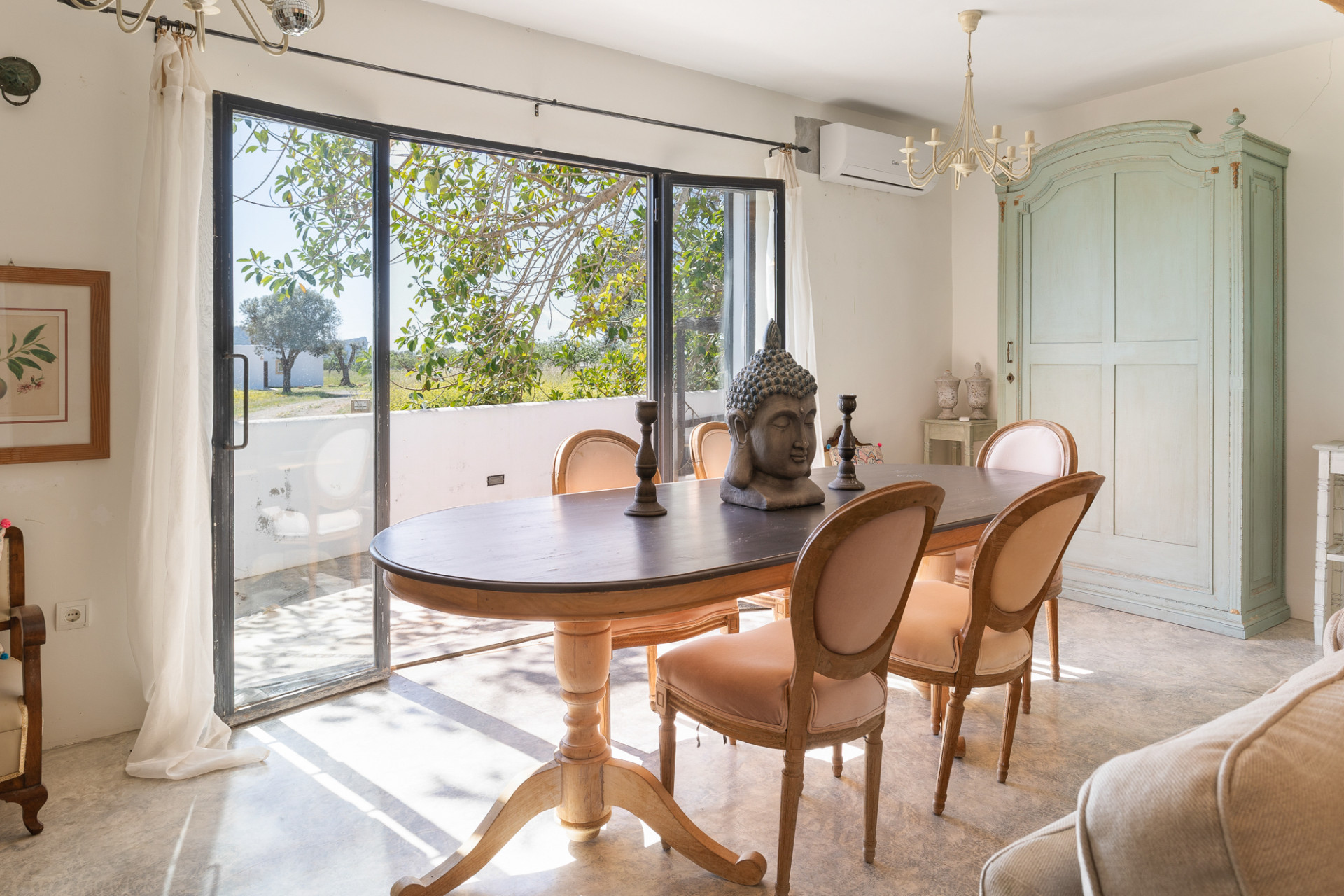 Casa de campo renovada en ubicación céntrica - 6