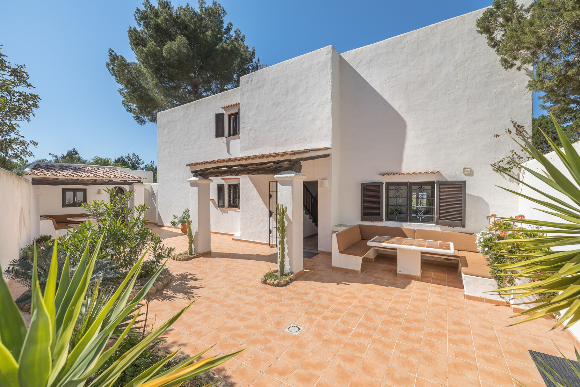 Charming ibizan villa with sunset sea views - 11