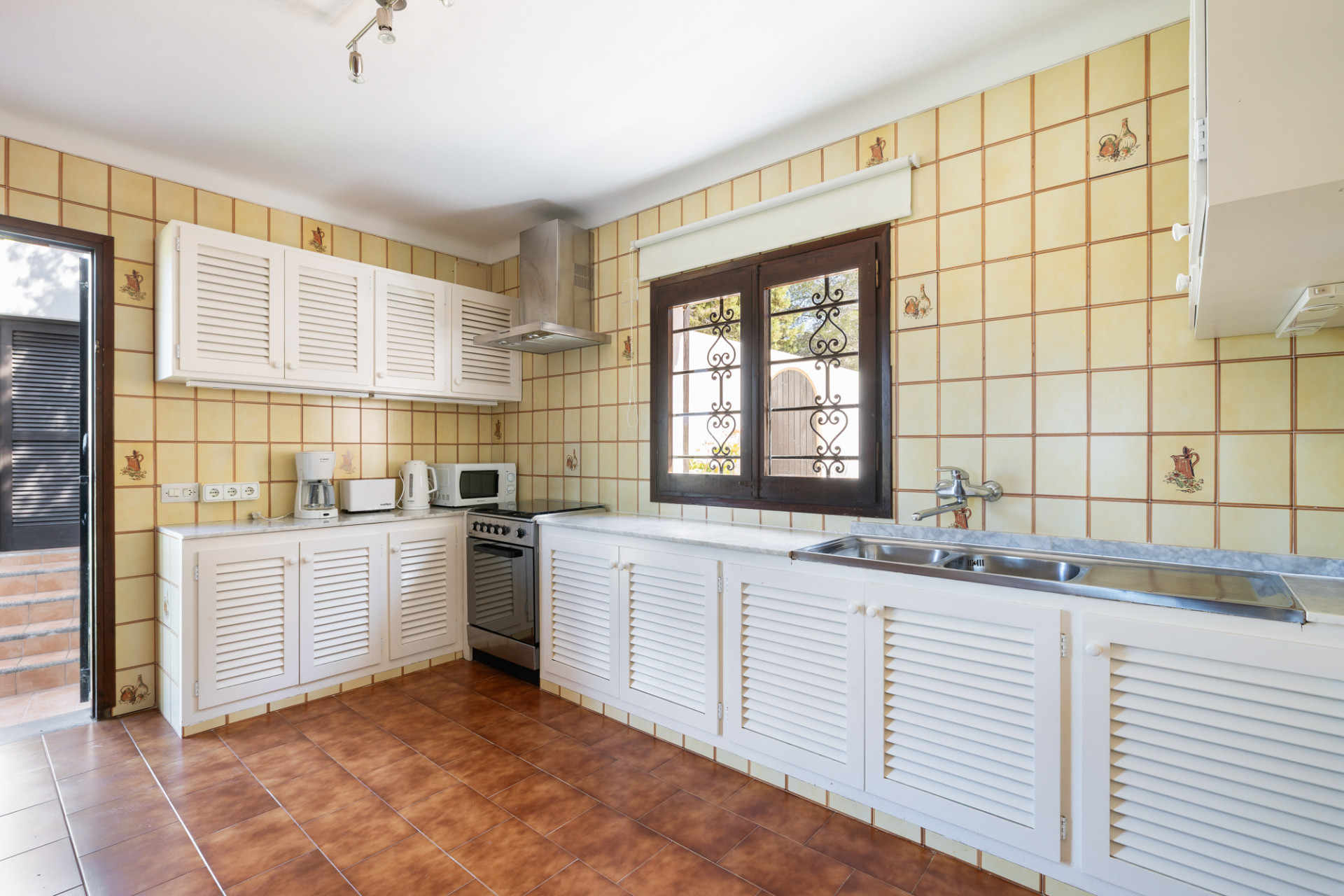 Charming ibizan villa with sunset sea views - 14