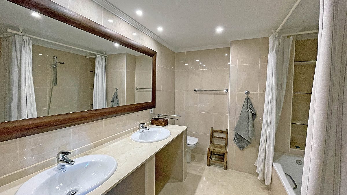 Luminoso y amplio apartamento en ubicación privilegiada en Talamanca - 11