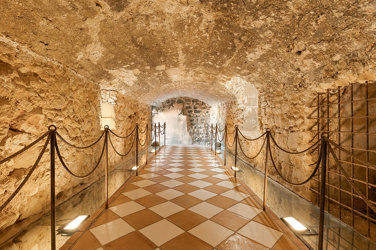 Ático en edificio histórico con vistas impresionantes - 22