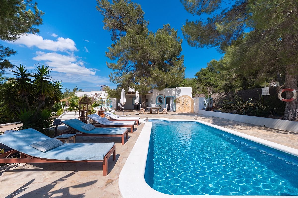 Traditional villa in sought-after location - 8