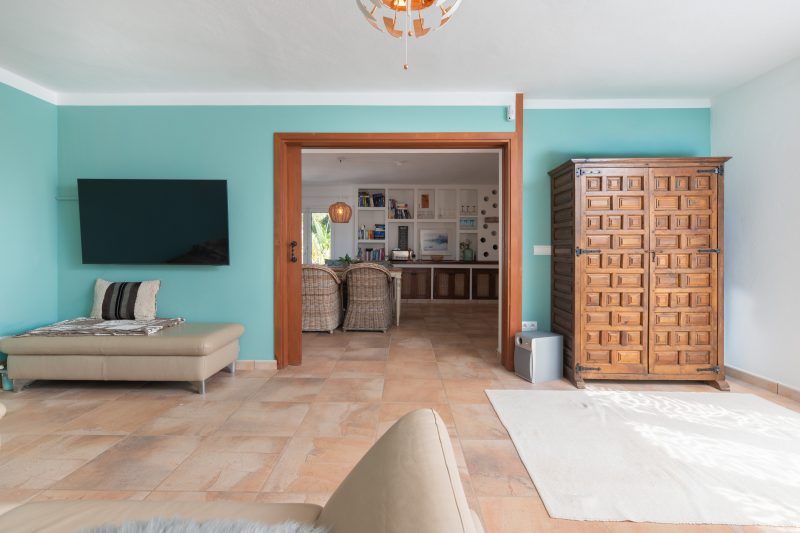 Traditional villa in sought-after location - 5