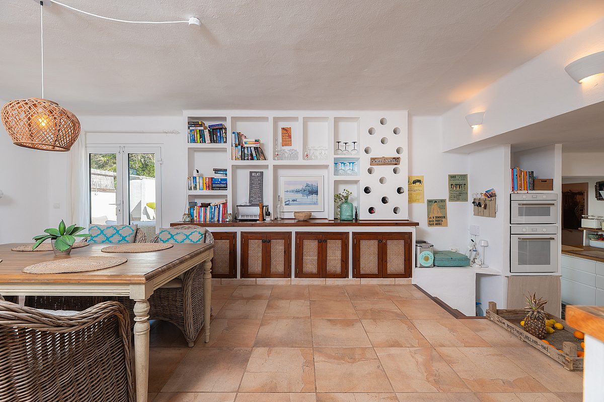 Traditional villa in sought-after location - 16