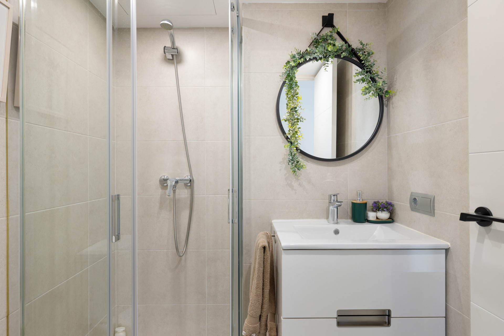 Apartamento refinado con acabados de calidad - 12