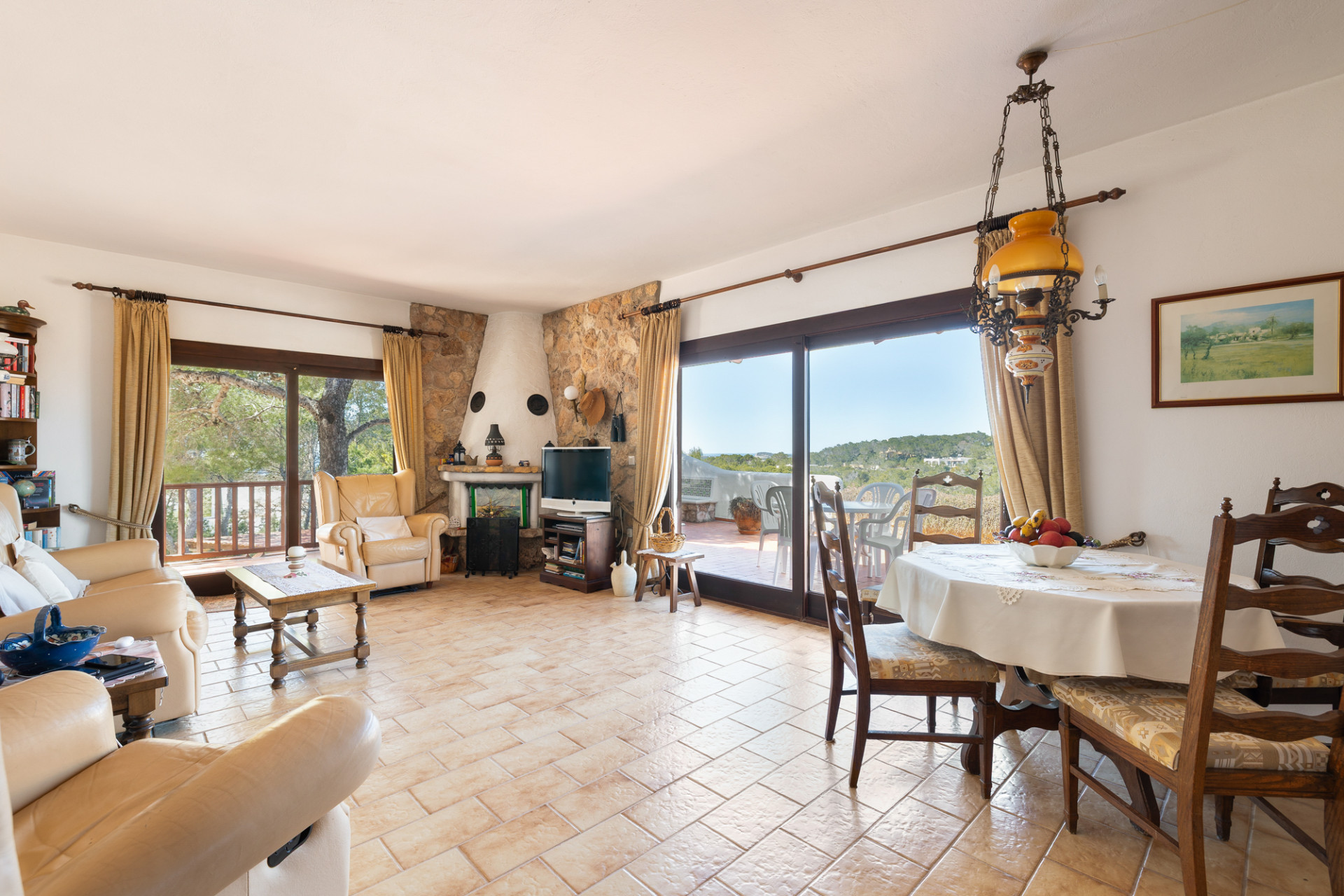 Propiedad con vistas abiertas al mar y gran potencial - 6