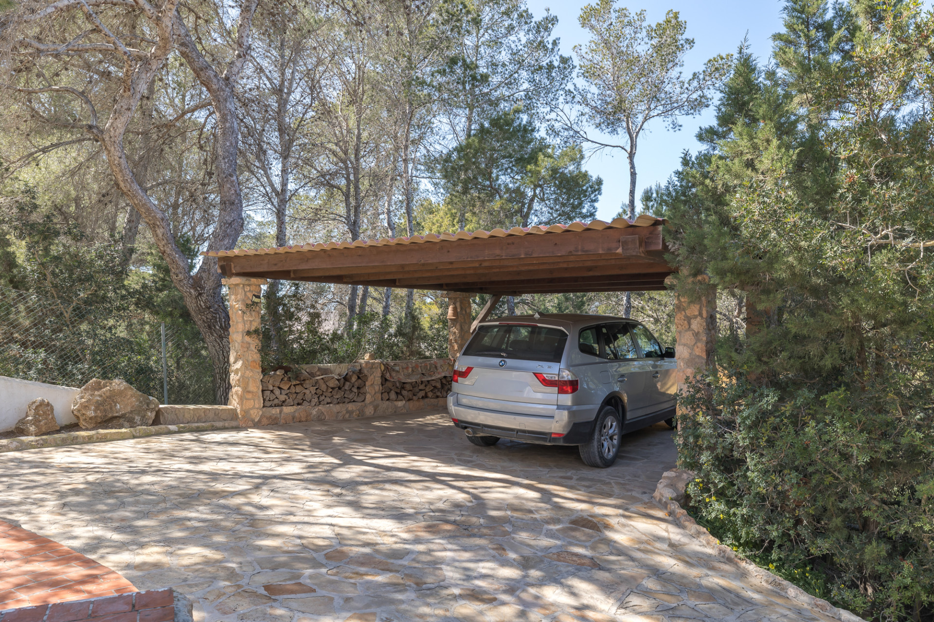 Propiedad con vistas abiertas al mar y gran potencial - 28