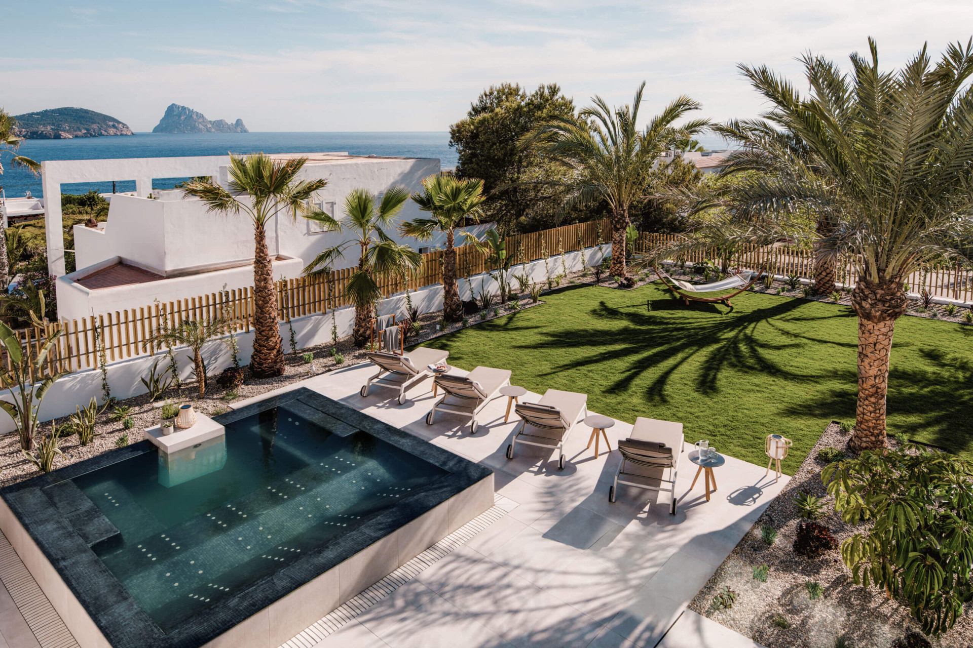Exklusive moderne Villa im Ibiza-Stil mit Blick auf Es Vedra - 1