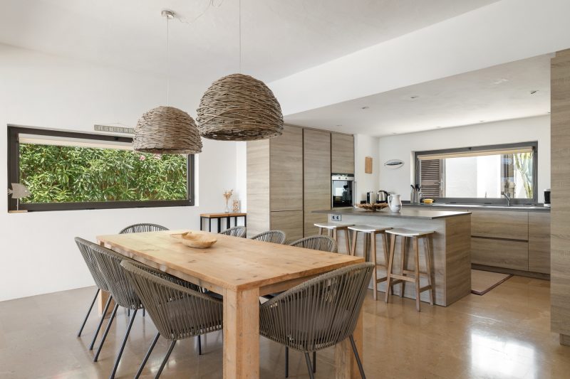 Contemporary villa with sea and sunset views - 5