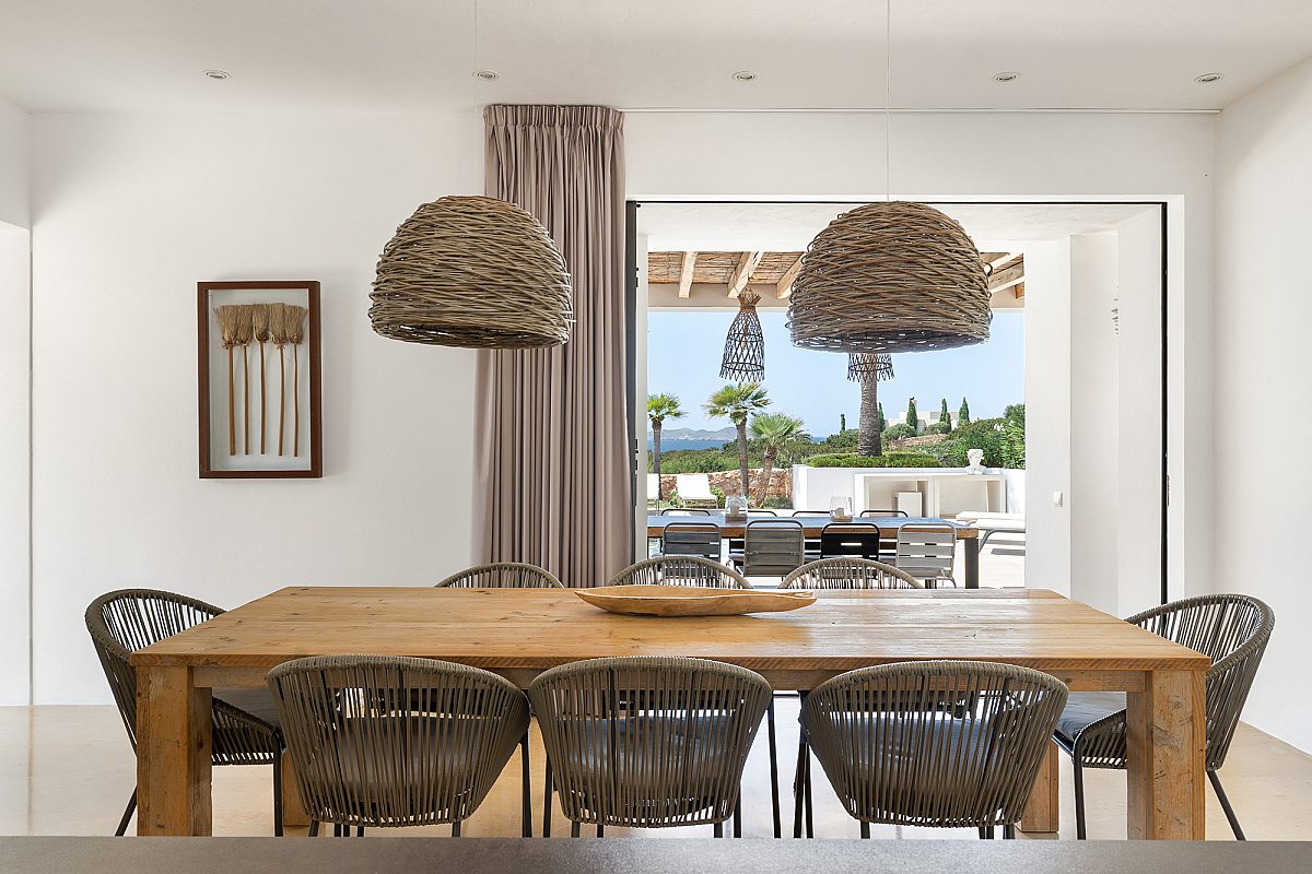 Contemporary villa with sea and sunset views - 15