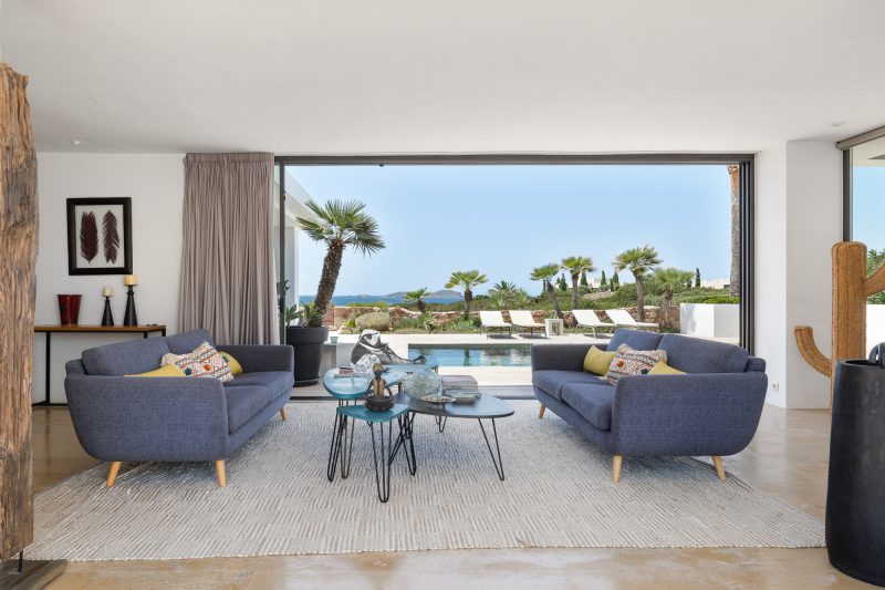 Contemporary villa with sea and sunset views - 3