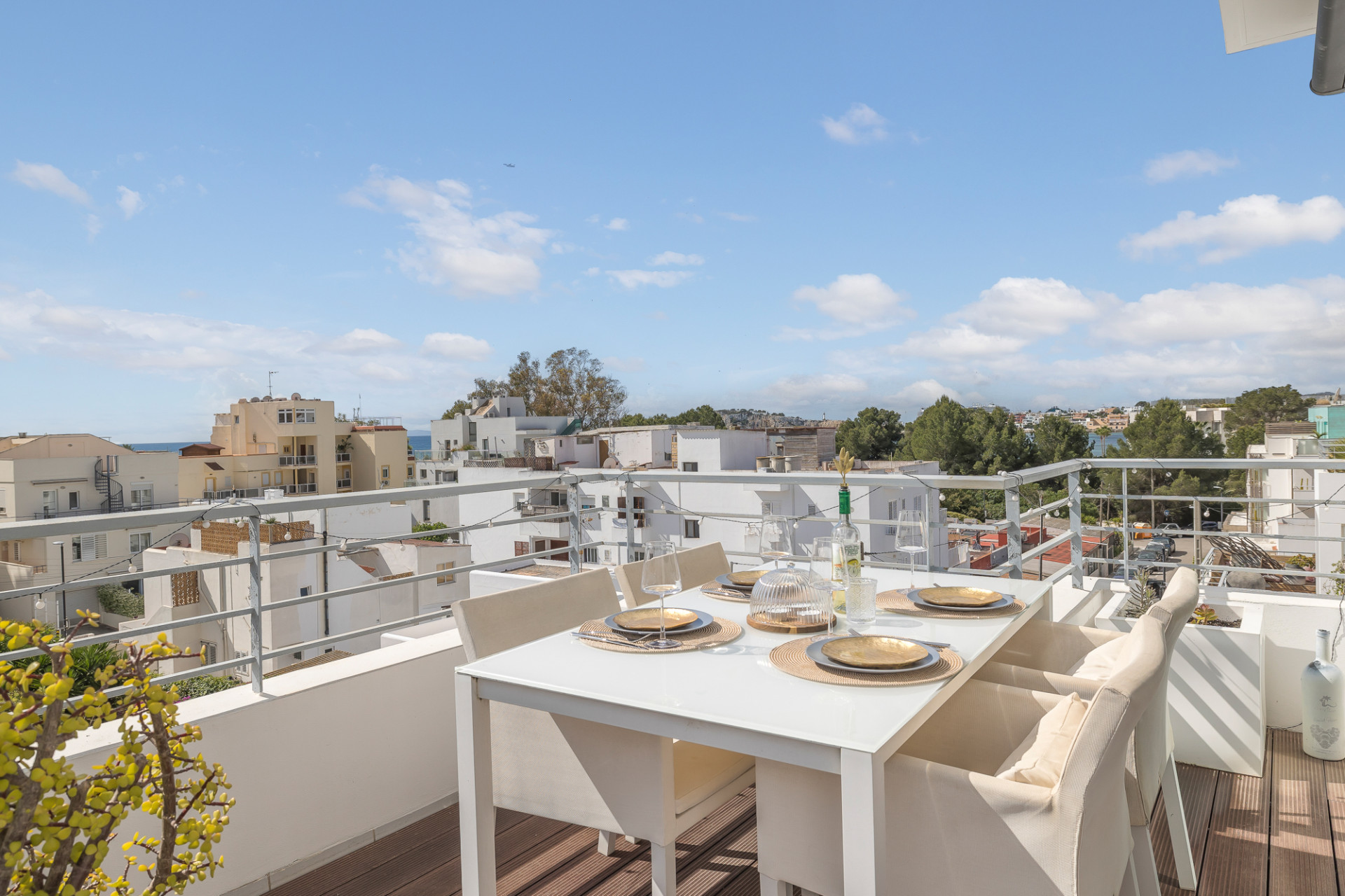 Apartment with stunning rooftop terrace and panoramic views - 7