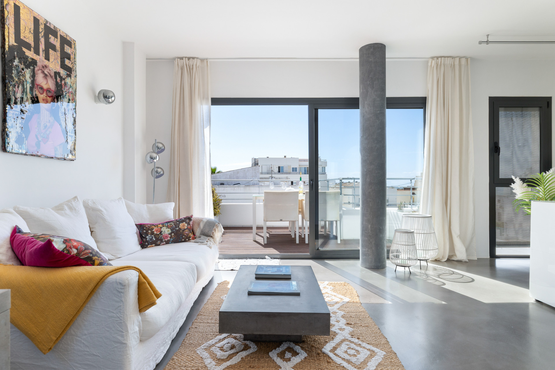 Apartment with stunning rooftop terrace and panoramic views - 8