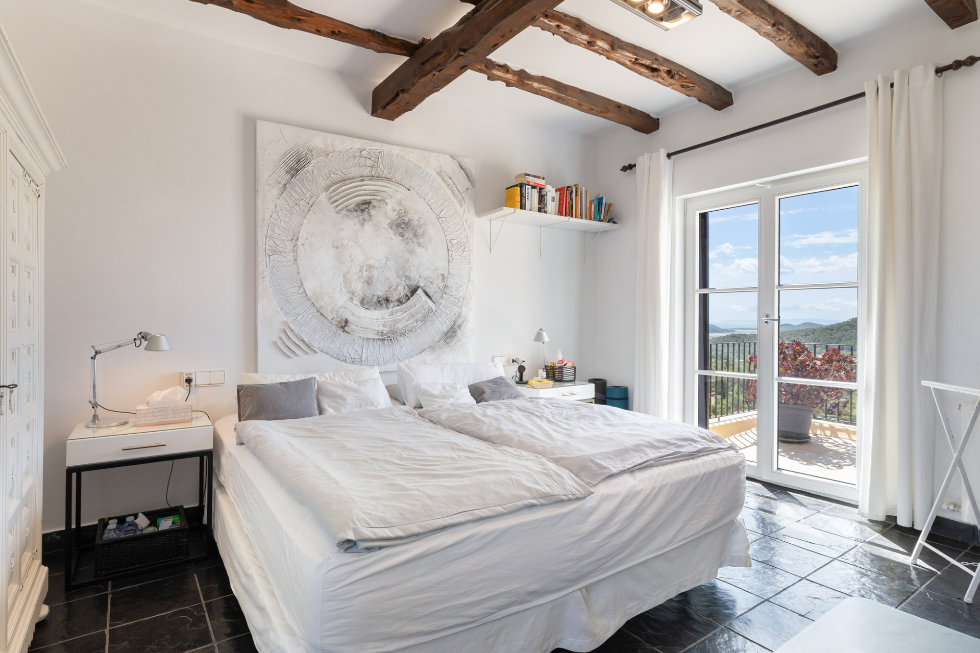 Einzigartige mediterrane Villa mit atemberaubendem Rundumblick - 11