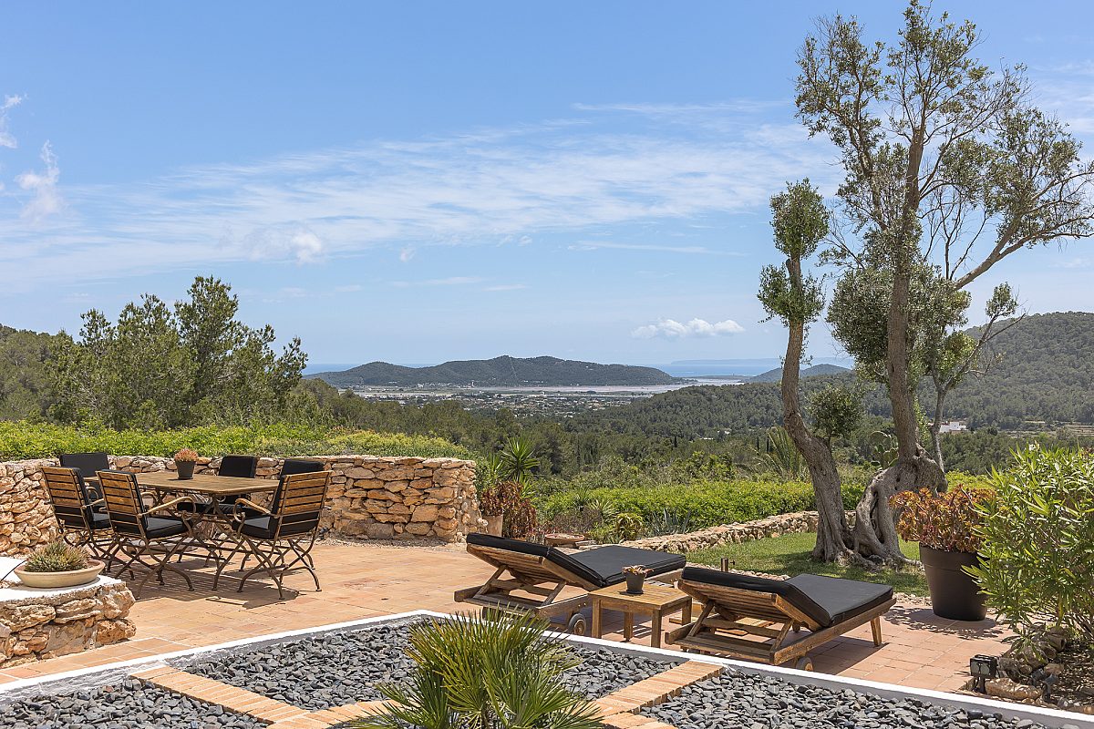 Finca mediterránea única con vistas panorámicas impresionantes - 4