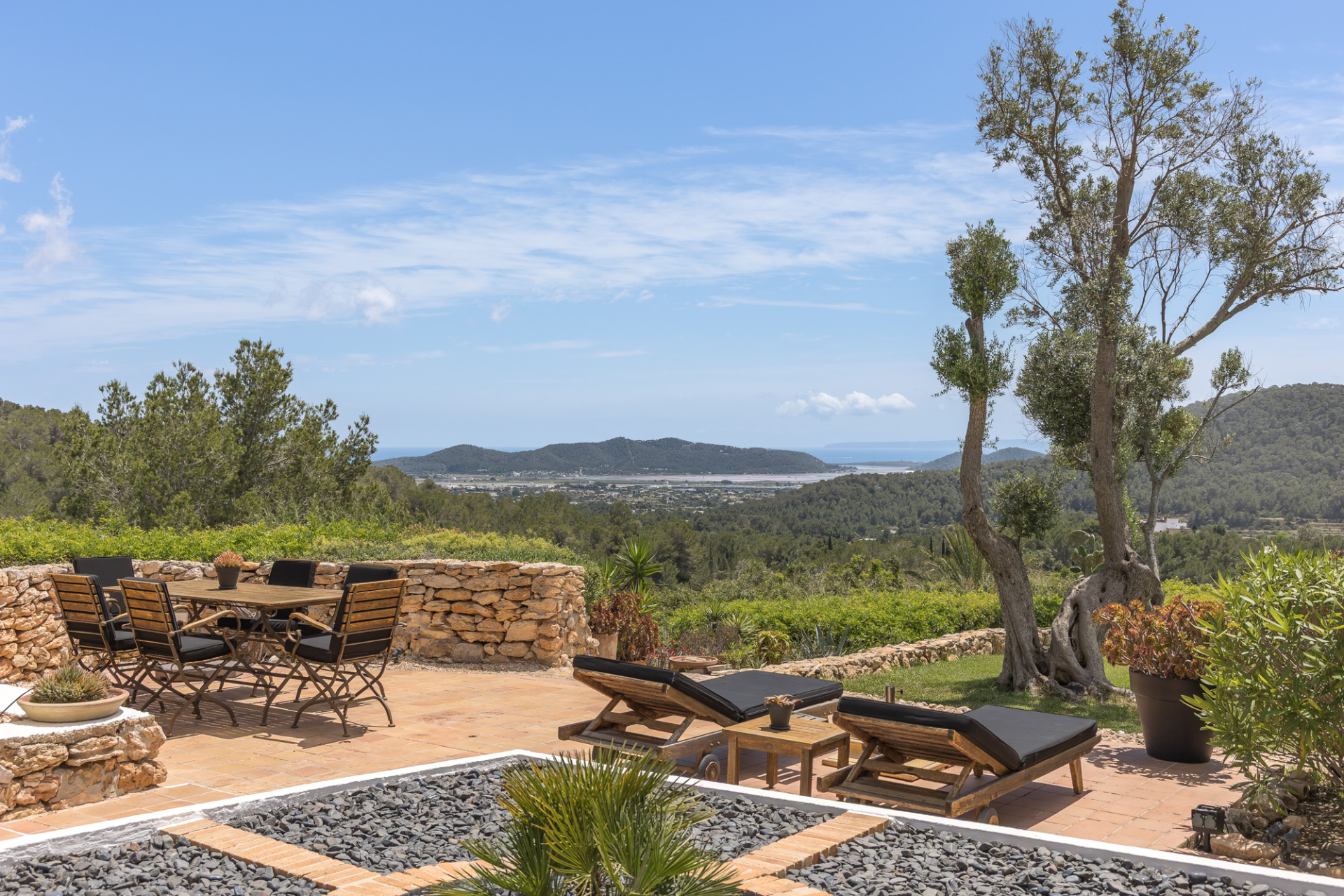 Einzigartige mediterrane Villa mit atemberaubendem Rundumblick - 4