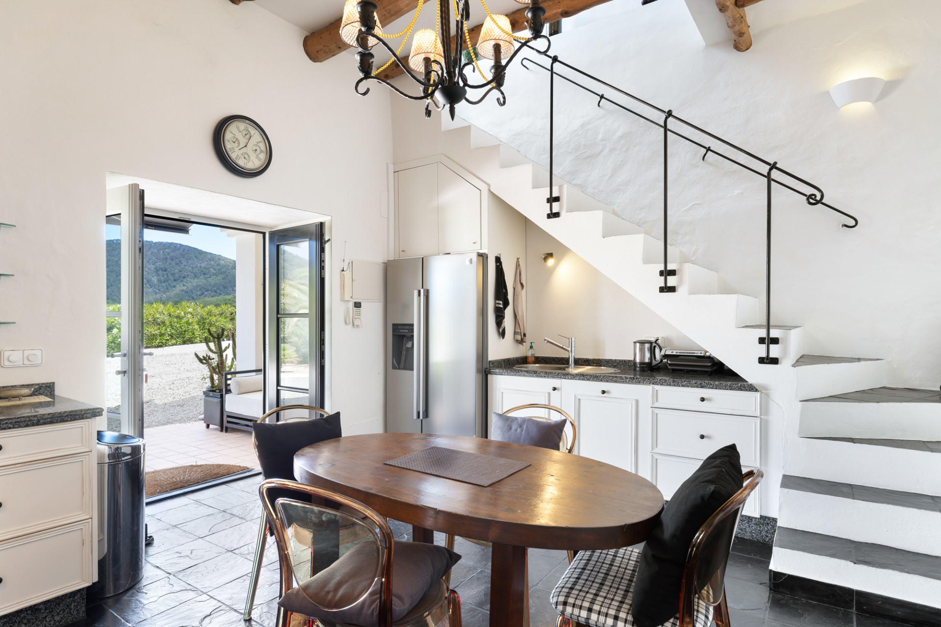 Einzigartige mediterrane Villa mit atemberaubendem Rundumblick - 23