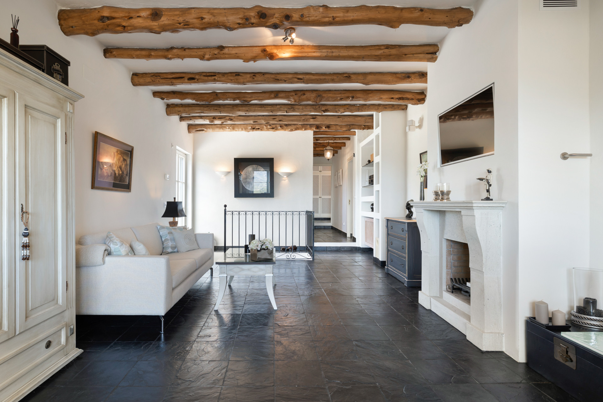 Einzigartige mediterrane Villa mit atemberaubendem Rundumblick - 21