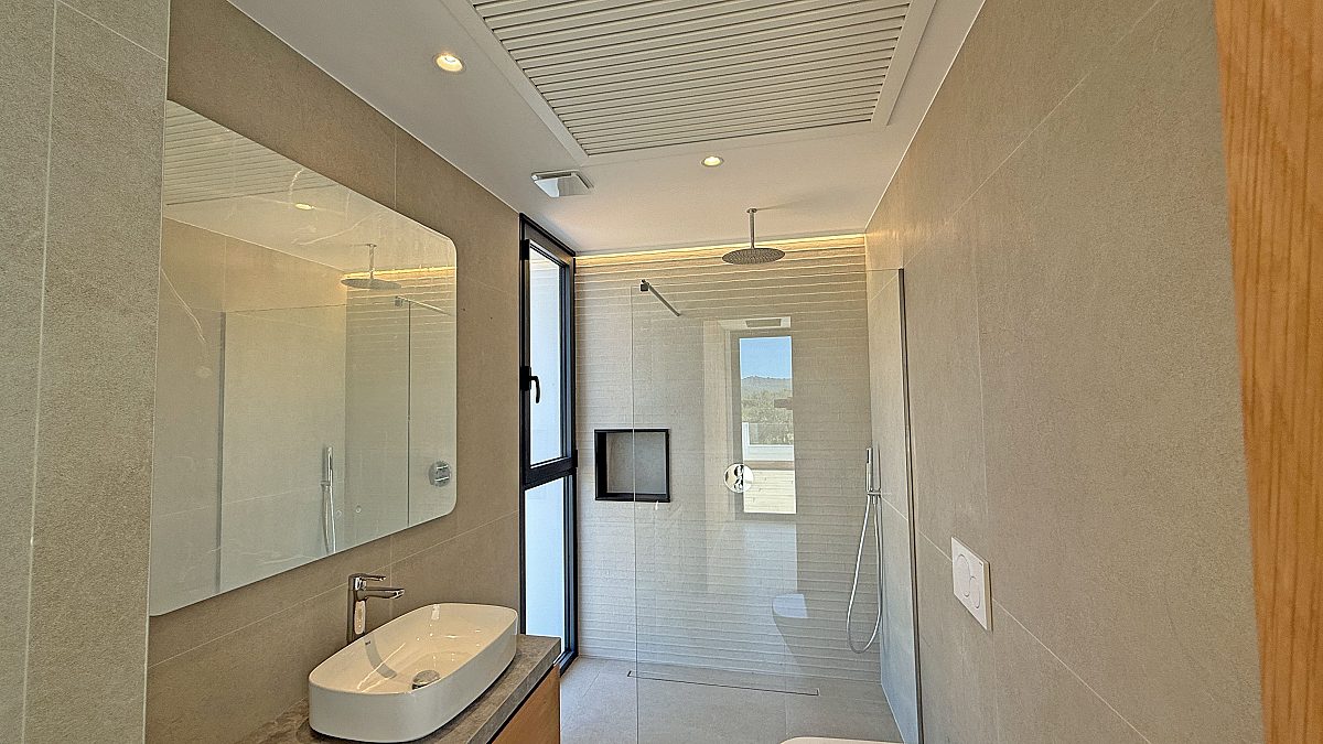 Moderna villa de nueva construcción en una ubicación privilegiada cerca de Santa Gertrudis - 22