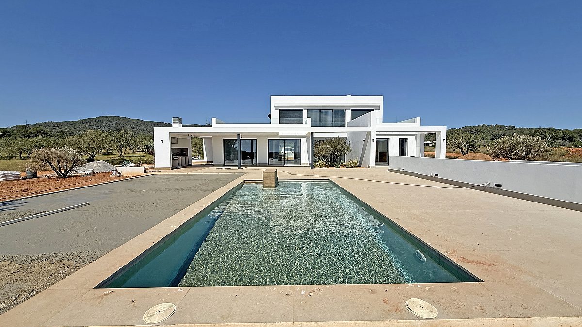 Moderna villa de nueva construcción en una ubicación privilegiada cerca de Santa Gertrudis - 1