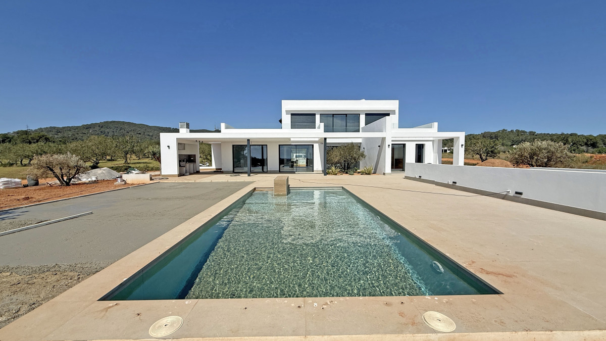 Moderna villa de nueva construcción en una ubicación privilegiada cerca de Santa Gertrudis - 1