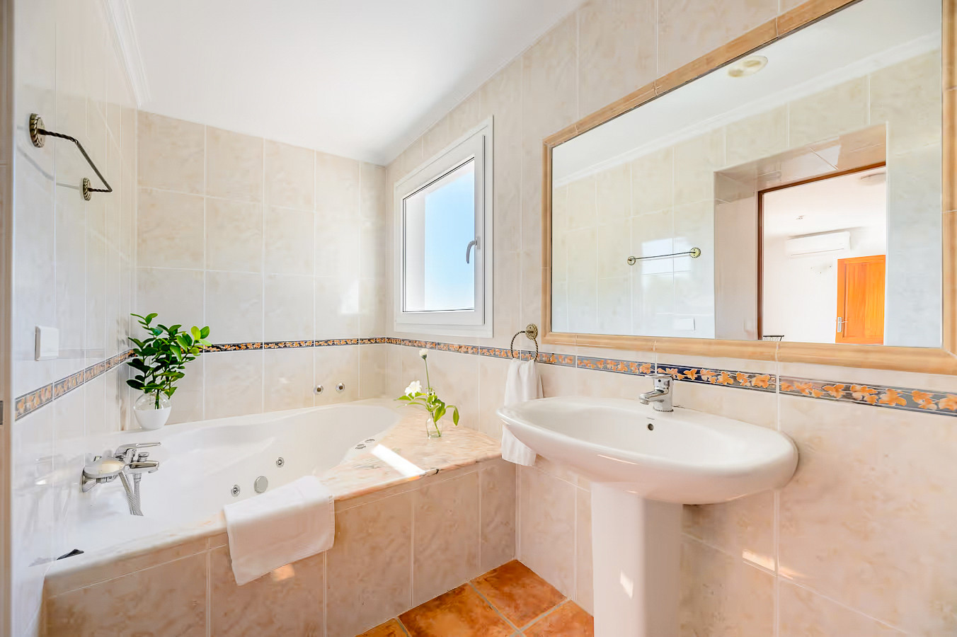 Villa with a rental licence and stunning views near Ibiza Town - 14