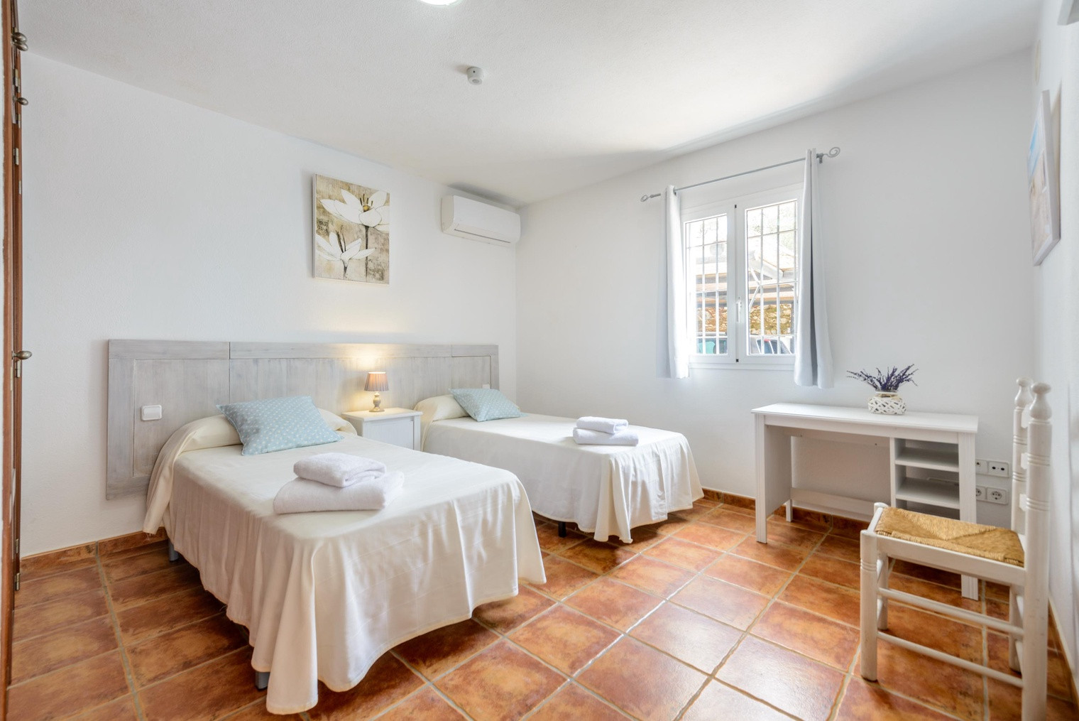 Villa con licencia de alquiler y vistas impresionantes cerca de la ciudad de Ibiza - 17