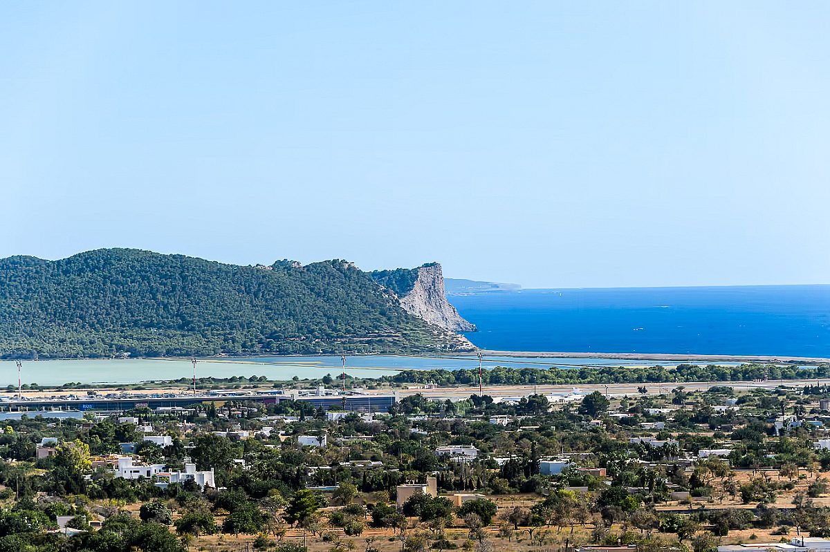 Villa mit Vermietungslizenz und traumhaftem Blick nahe Ibiza-Stadt - 21