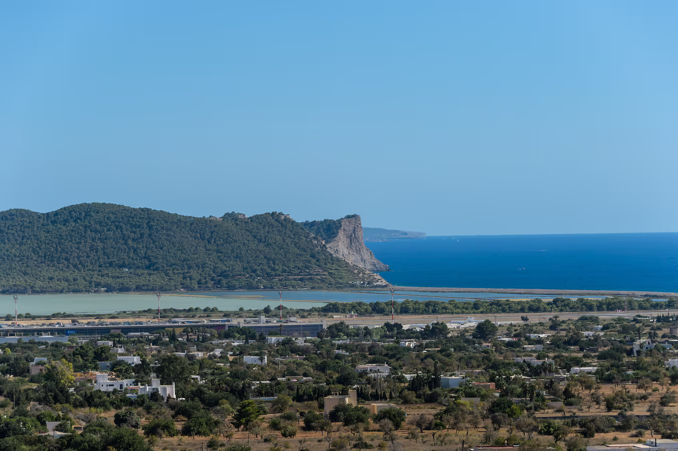 Villa con licencia de alquiler y vistas impresionantes cerca de la ciudad de Ibiza - 10