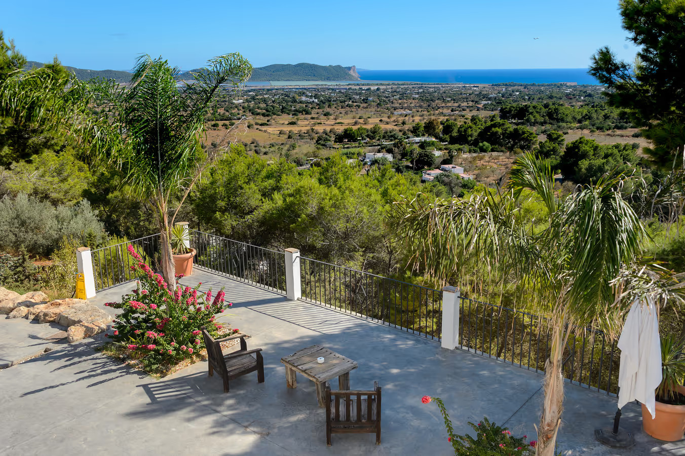 Villa con licencia de alquiler y vistas impresionantes cerca de la ciudad de Ibiza - 13