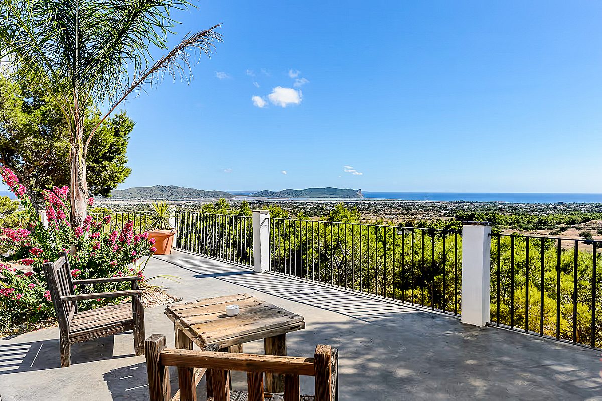 Villa mit Vermietungslizenz und traumhaftem Blick nahe Ibiza-Stadt - 23