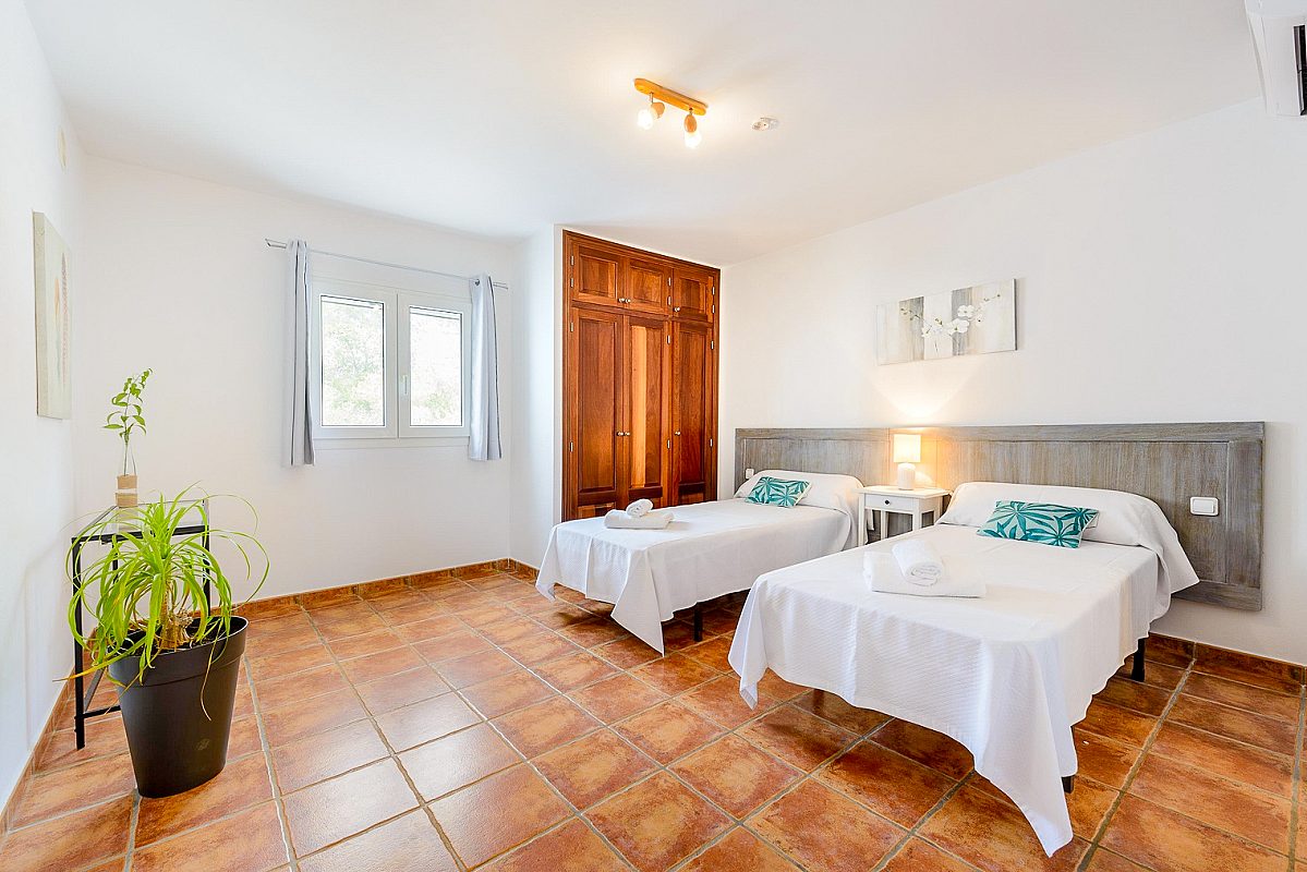 Villa mit Vermietungslizenz und traumhaftem Blick nahe Ibiza-Stadt - 9