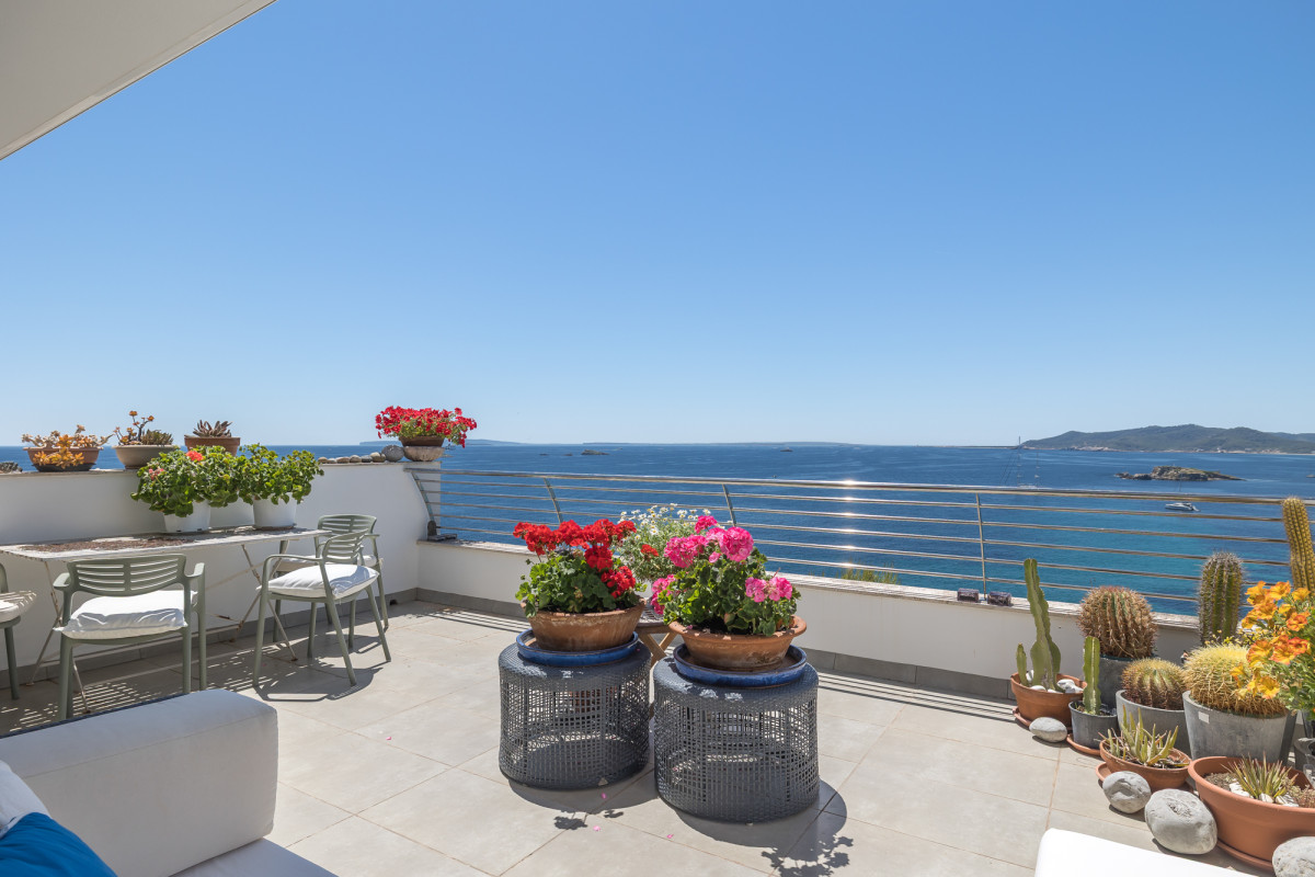 Propiedad con vistas al mar excepcionales en una ubicación codiciada - 4