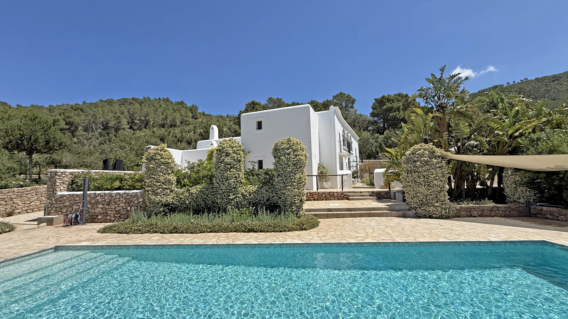 Unique and stylish finca in an idyllic location near Santa Gertrudis - 4