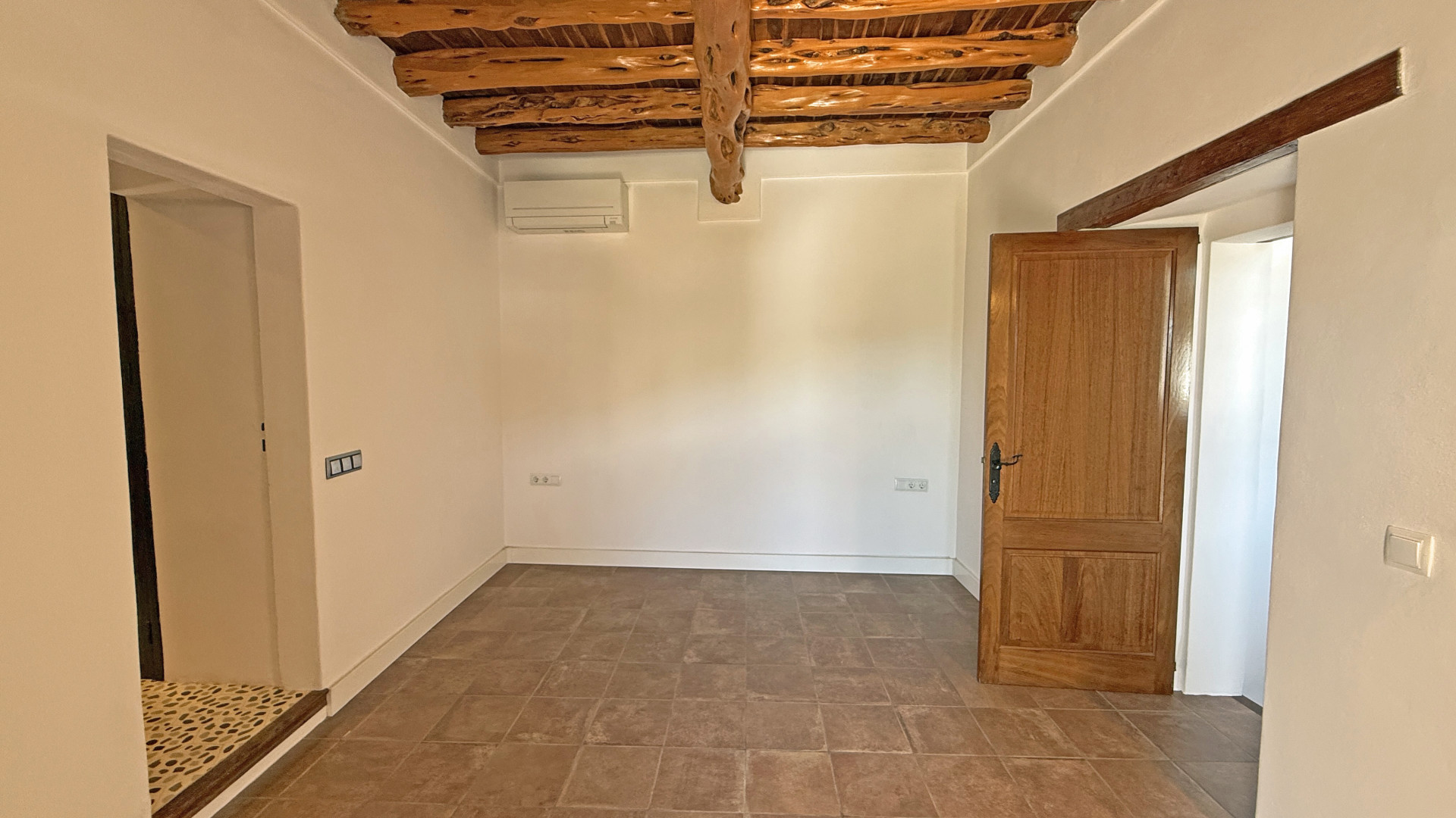 Unique and stylish finca in an idyllic location near Santa Gertrudis - 23