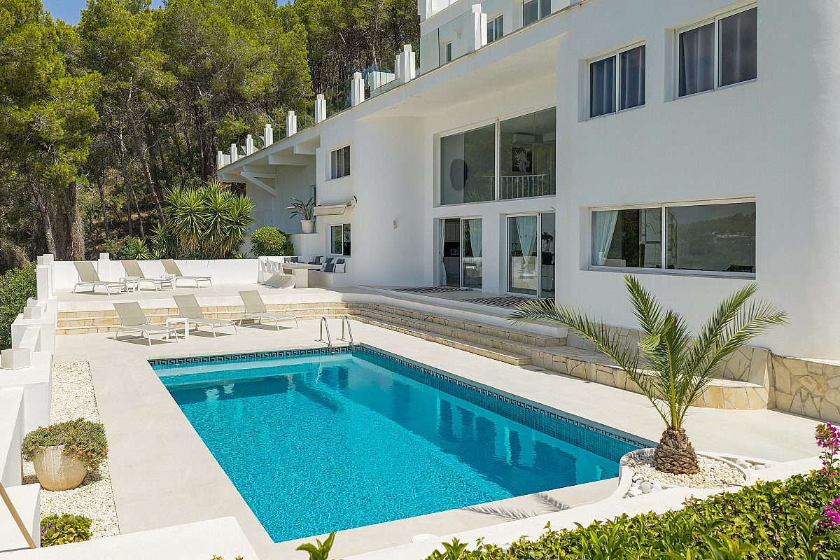 Großzügige Villa mit zwei Swimmingpools in exklusiver Urbanisation - 6