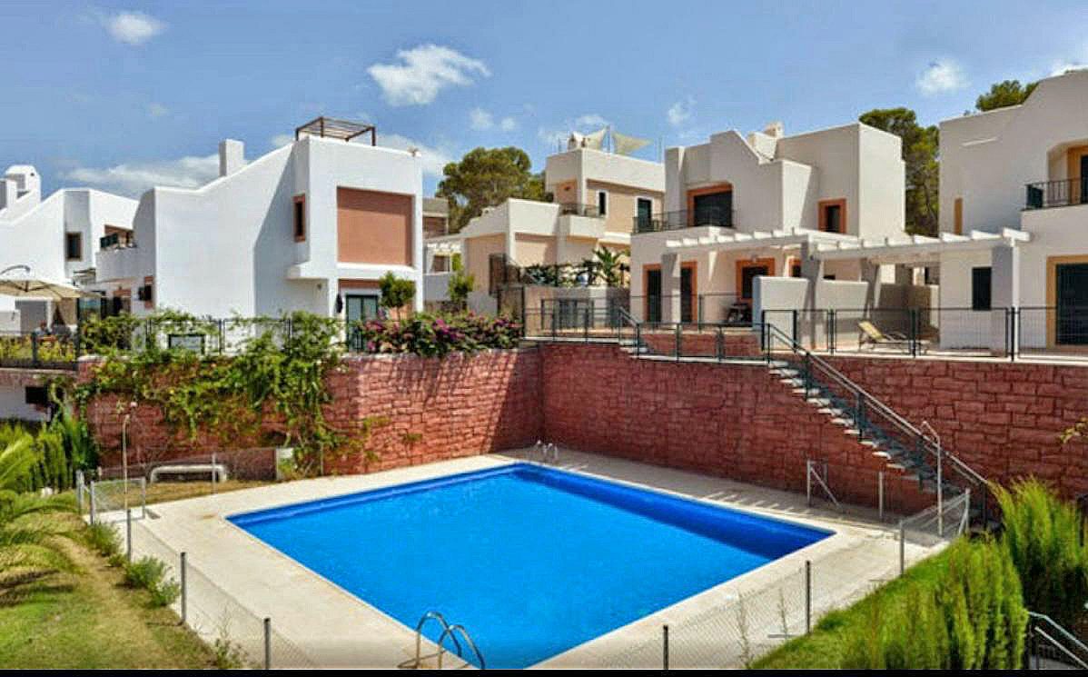 Charming detached house near the sea - 1