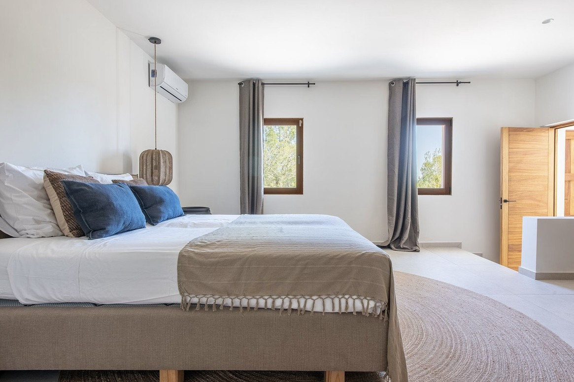 Villa de estilo boho con vistas al mar y a la montaña - 25