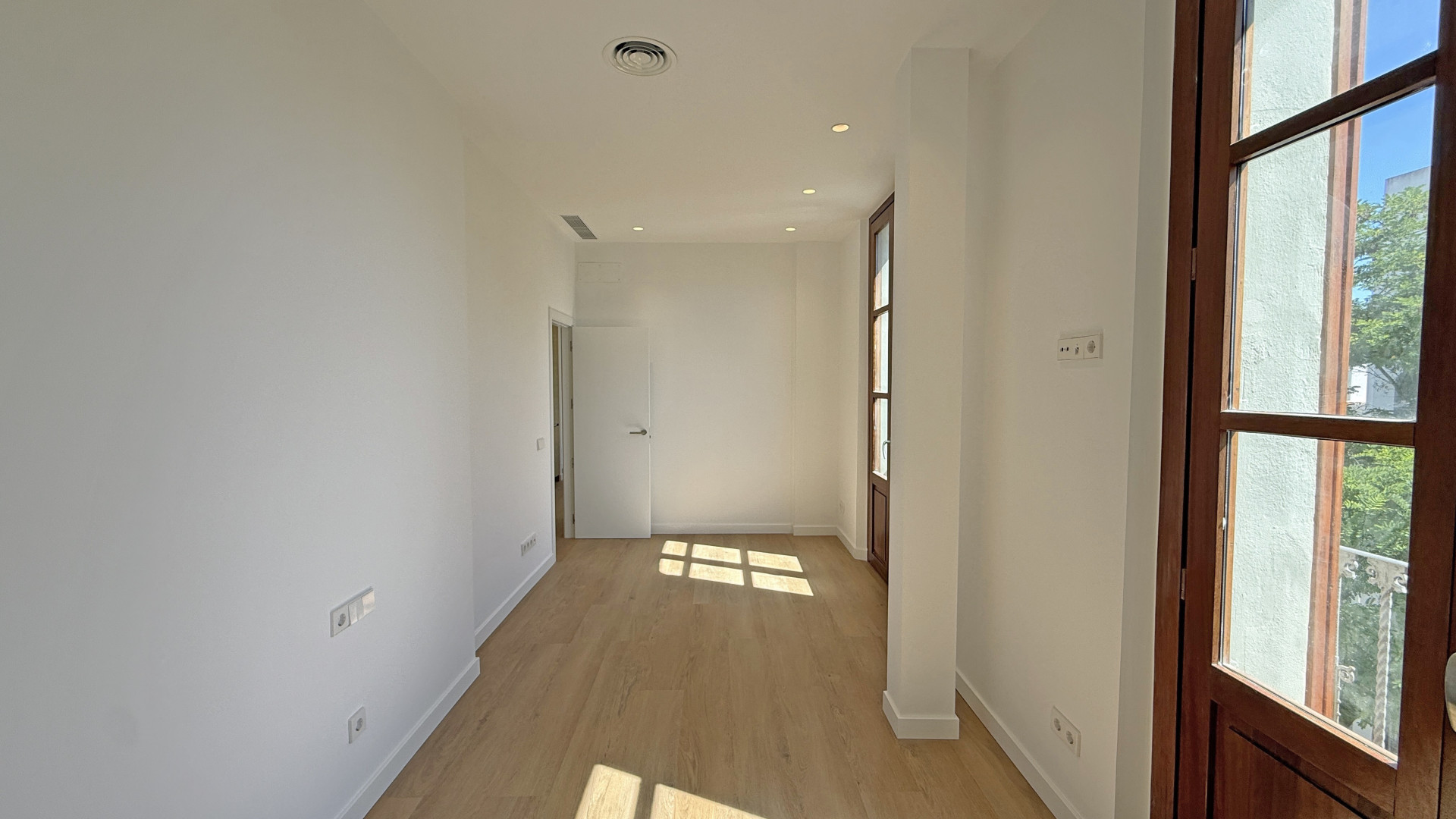 Exklusive, frisch sanierte Wohnung mit Galerie und Blick auf Vara de Rey - 9