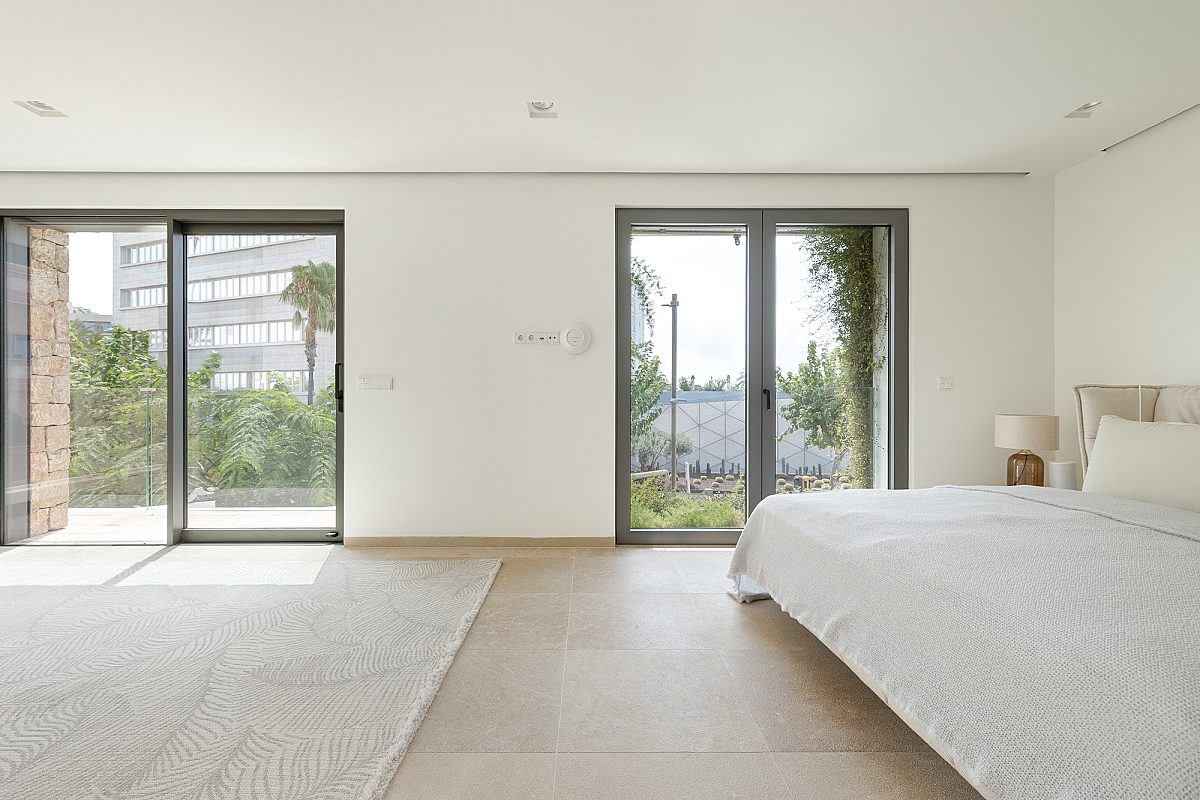 Brand-new ground-floor duplex with private garden and elegant split-level design - 14