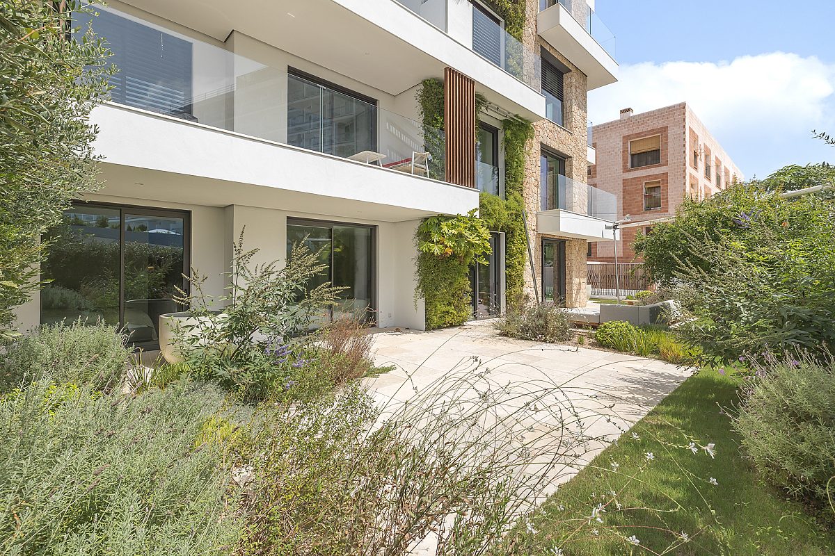 Brand-new ground-floor duplex with private garden and elegant split-level design - 1