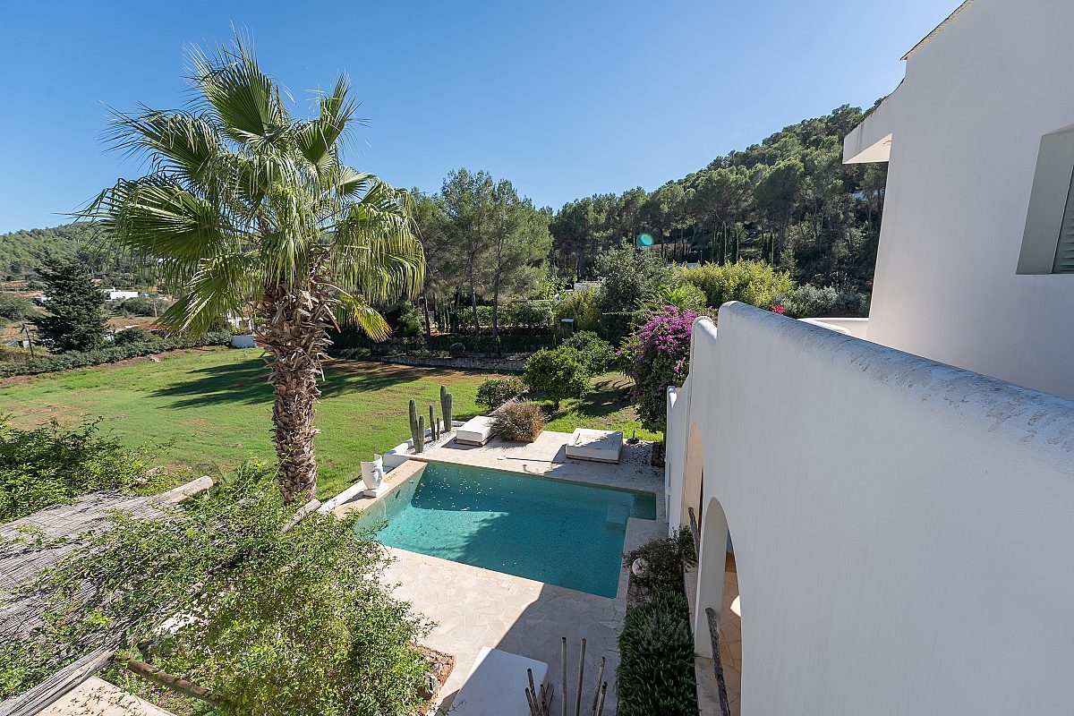Exclusive bohemian villa – Mediterranean luxury in northern Ibiza - 4