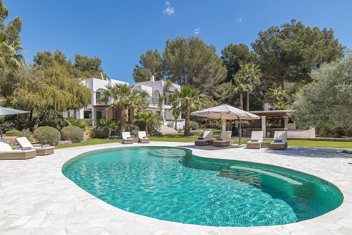 Elegante villa renovada con licencia turística y jardín de ensueño - 21